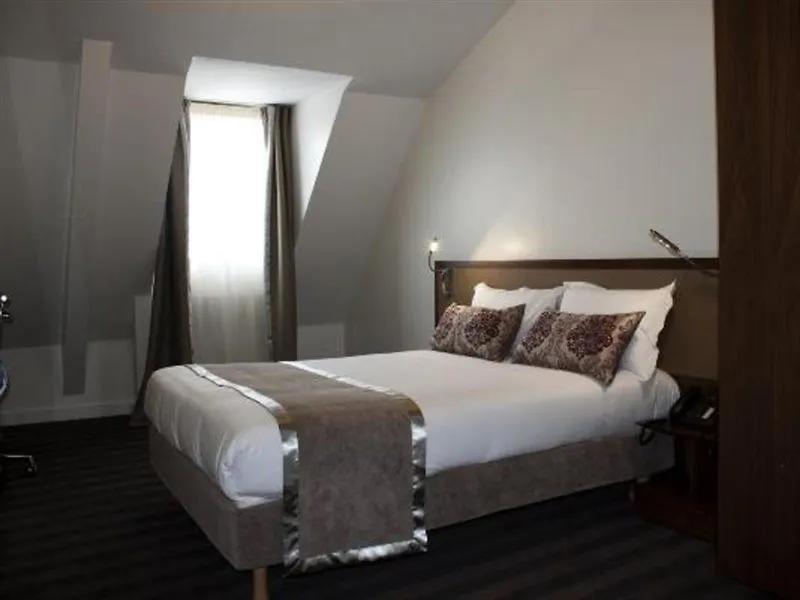 Hotel Art Congres 3*